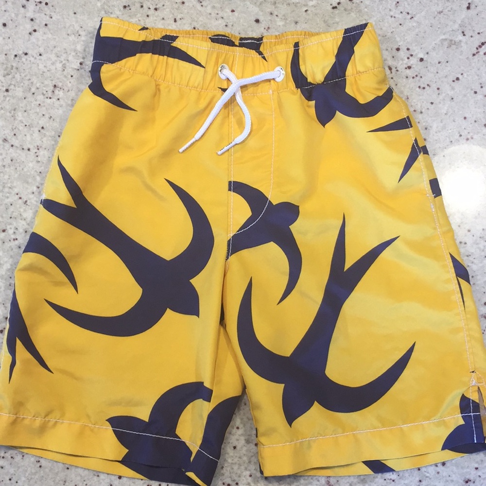 GapKids yellow and navy boys swim trunks Small 6-7